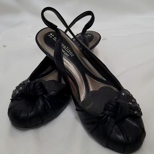 Naturalizer womens closed toe sling backs